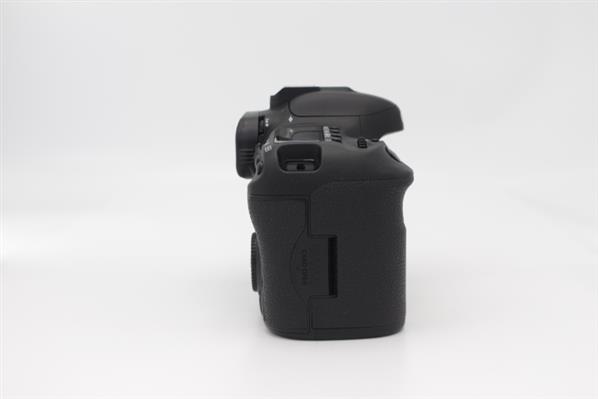Main Product Image for Canon EOS 7D Mark II Digital SLR Body