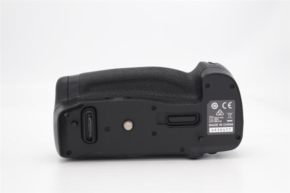 Main Product Image for Nikon MB-D18 Multi-Battery Grip