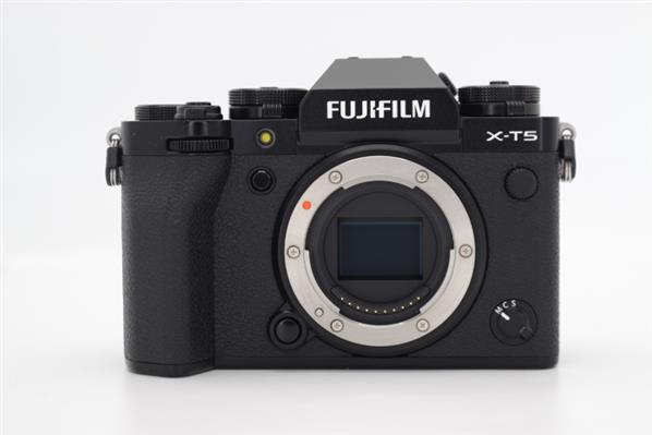 Main Product Image for Fujifilm X-T5 Mirrorless Camera Body in Black