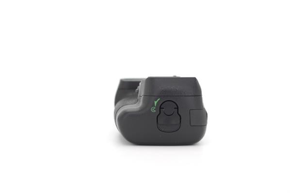 Main Product Image for Nikon MB-D18 Multi-Battery Grip