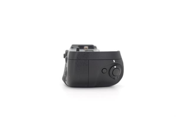 Main Product Image for Nikon MB-D18 Multi-Battery Grip