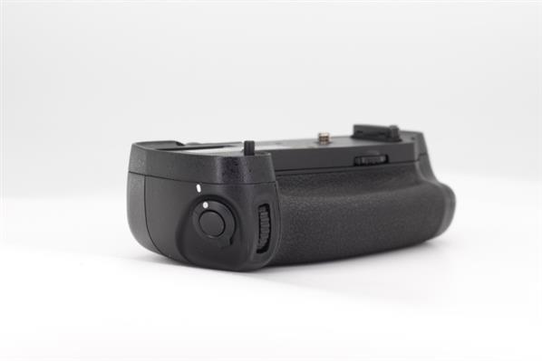 Main Product Image for Nikon MB-D16 Battery Grip for D750