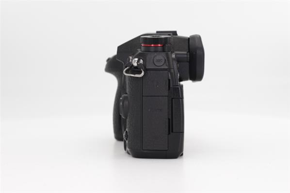 Main Product Image for Panasonic Lumix G9 Mirrorless Camera Body
