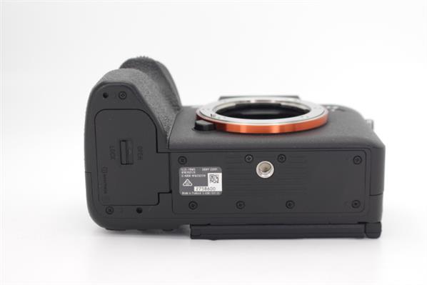 Main Product Image for Sony a7R V Mirrorless Camera Body